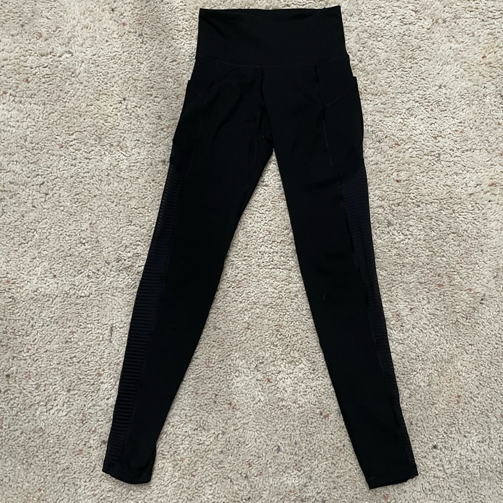 Old navy compression leggings, size xs